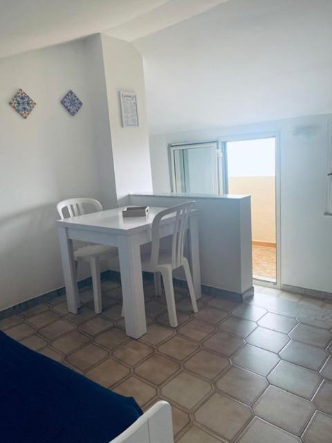 Residence Calava Gioiosa Marea Exterior foto